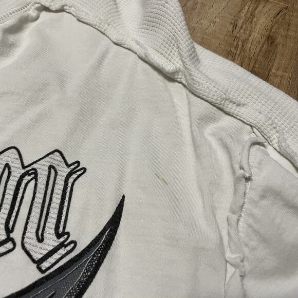 Affliction Signature Georges St Rush White T-Shirt Y2K Distressed Men 2XL STAINS - Picture 8 of 16